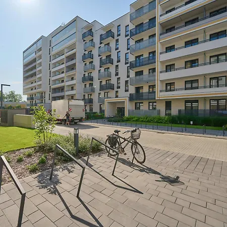 Bright Dluga In With Air Conditioning By Renters