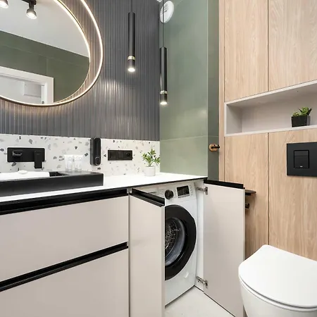 Bright Dluga In With Air Conditioning By Renters * Vratislav