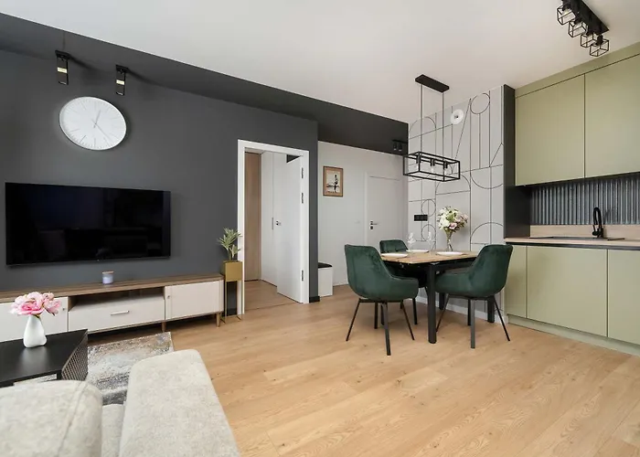 Bright Dluga In With Air Conditioning By Renters 아파트 *