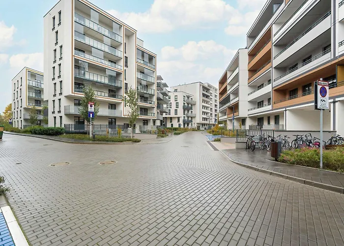 Bright Dluga In With Air Conditioning By Renters * 브로츠와프