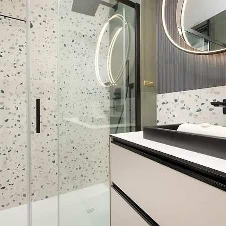 Bright Dluga In With Air Conditioning By Renters Breslavia