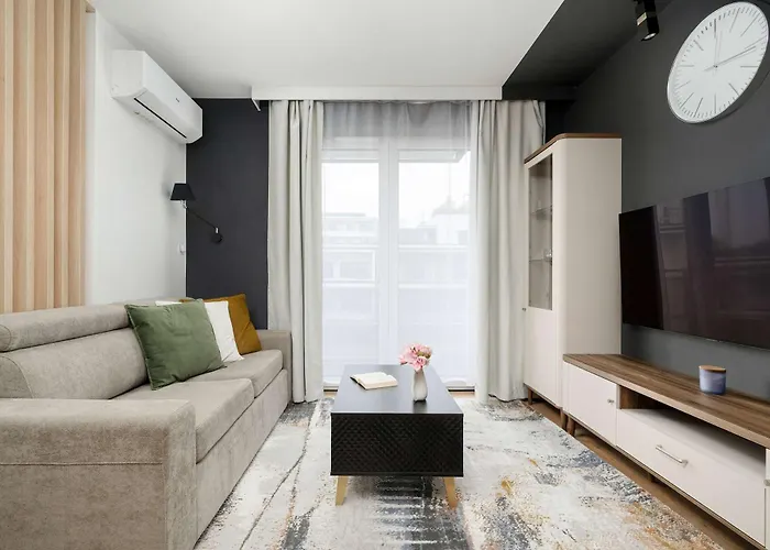 Bright Dluga In With Air Conditioning By Renters Βρότσλαβ